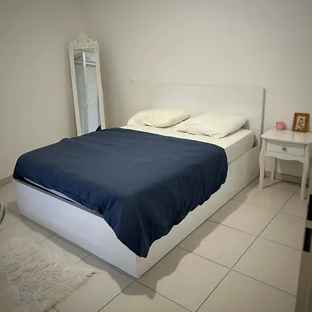 T2 Recent Sabine Монпелье